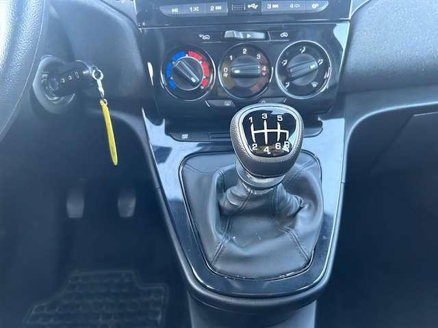 Lancia Ypsilon 1.0 firefly hybrid Gold s&s 70cv