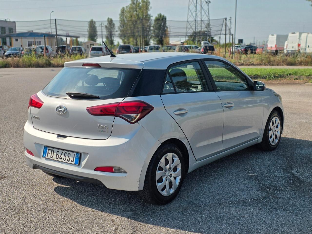 Hyundai i20 1.2 gpl 2016