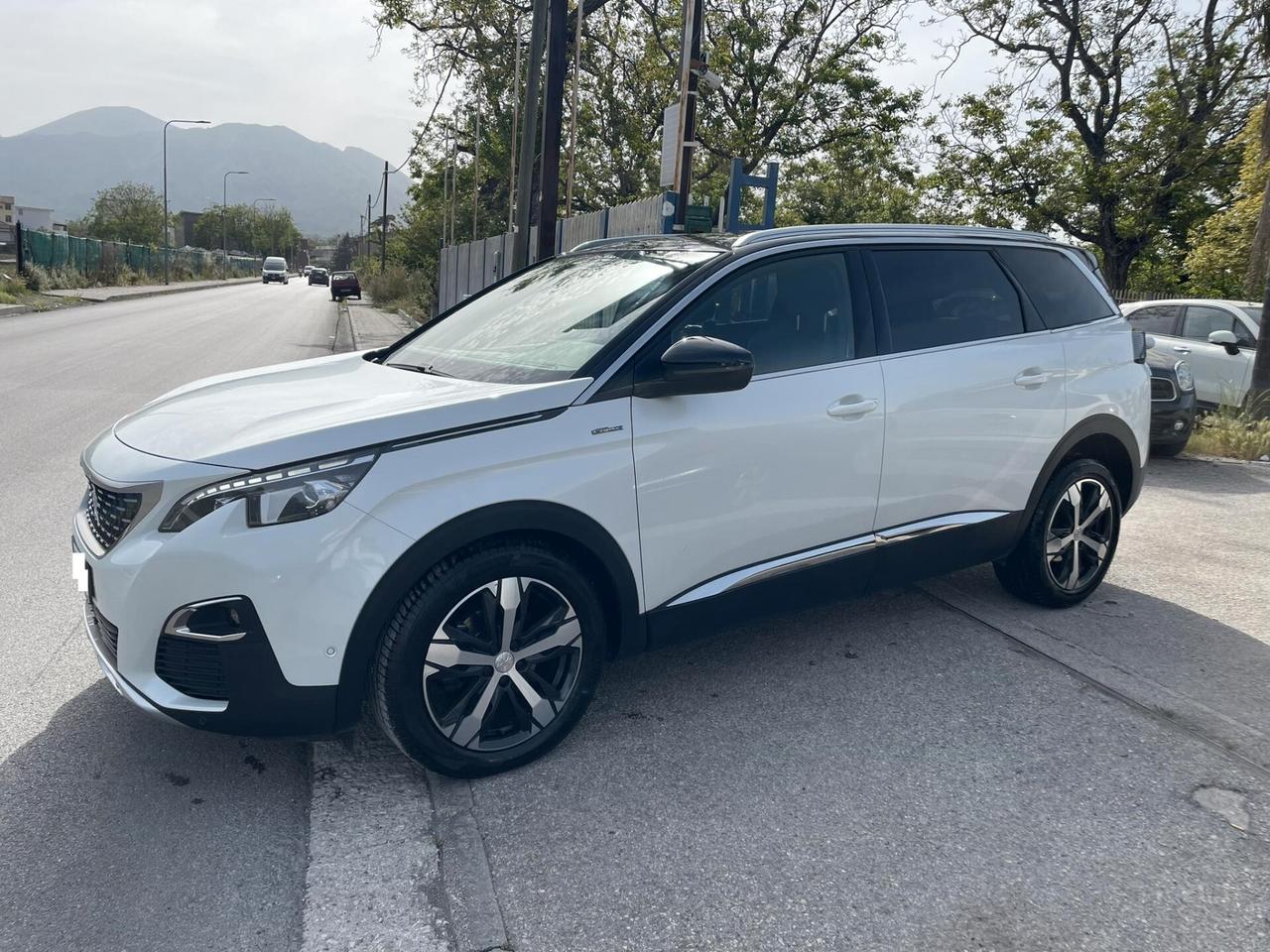 Peugeot 5008 BlueHDi 150 GT LINE - 2017