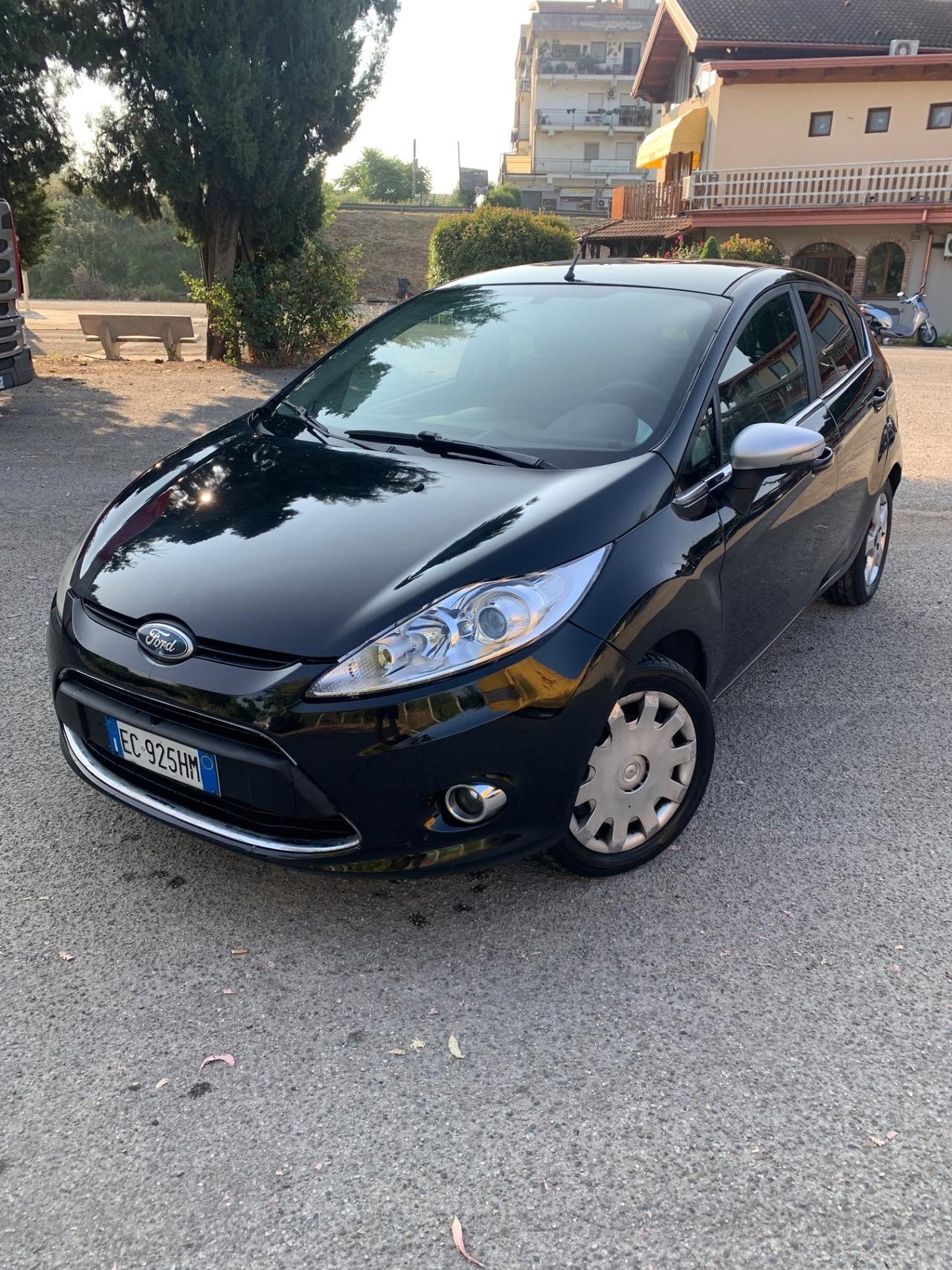 Ford Fiesta 1.4 TDCi 5p. Titanium