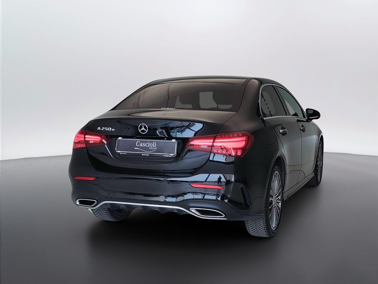 Mercedes-Benz Classe A - V177 2023 - A 250 e phev AMG Line Advanced Plus auto
