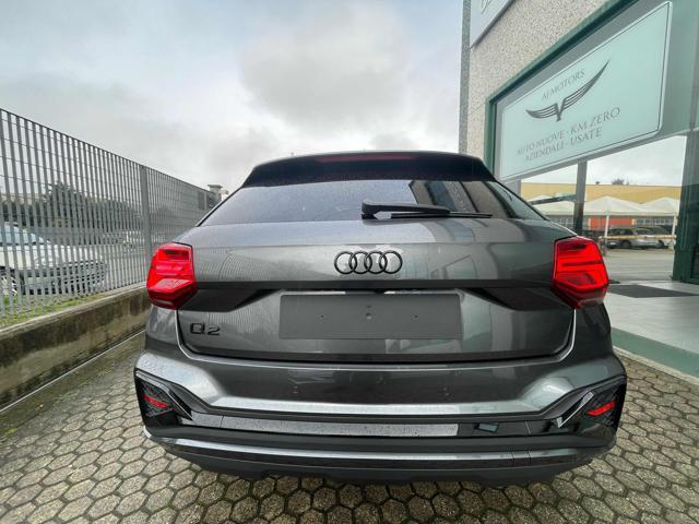 AUDI Q2 35 TDI S tronic Identity Black