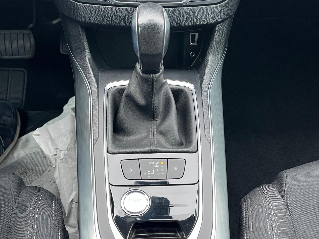 Peugeot 308 BlueHDi 120 S&S EAT6 SW Active