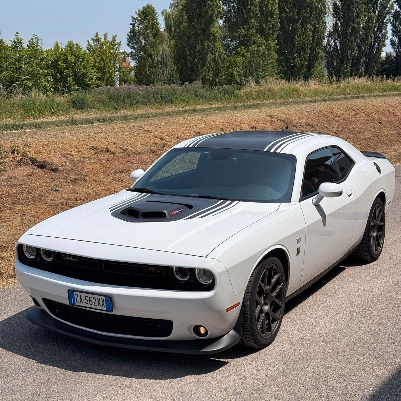 Dodge Challenger 392 SHAKER