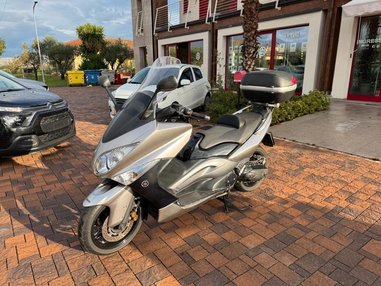 YAMAHA T-MAX 500