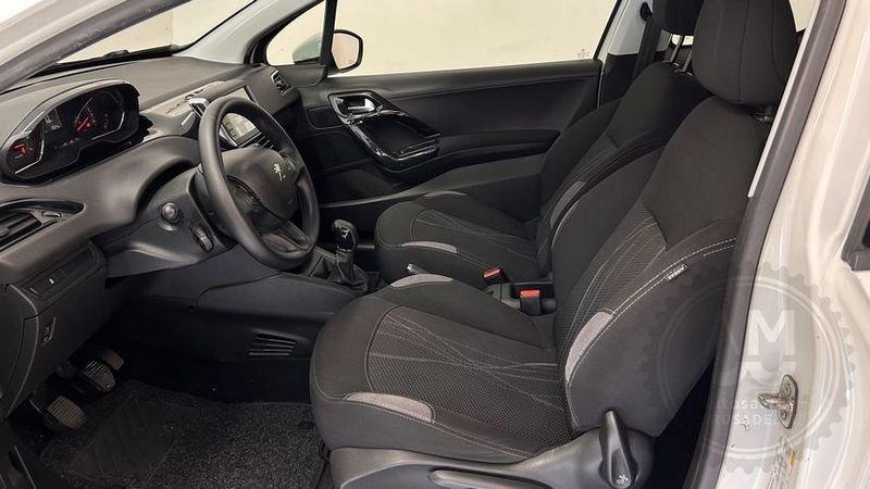 Peugeot 208 Active 1.2 VTi 82cv NEOP. SOLO 54.000 KM
