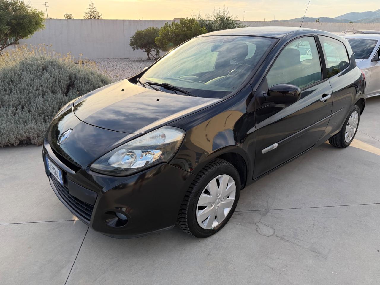 Renault Clio 1.2 benzina 2011