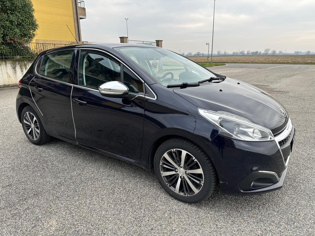Peugeot 208 1,4 DIESEL EURO 6 NEOPATENTATI