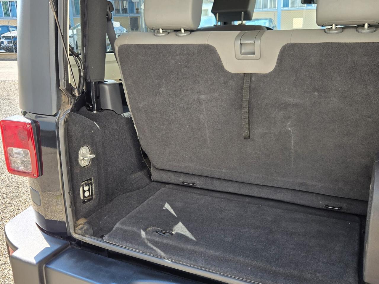 Jeep Wrangler 2.8 CRD DPF Sahara