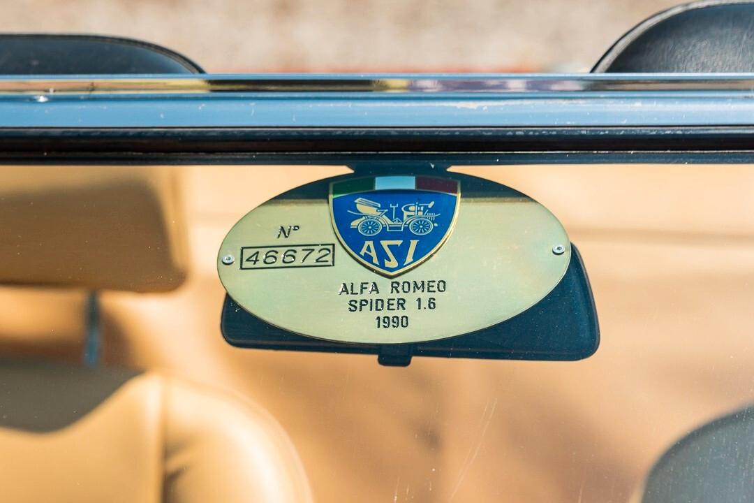 Alfa Romeo Spider 1.6