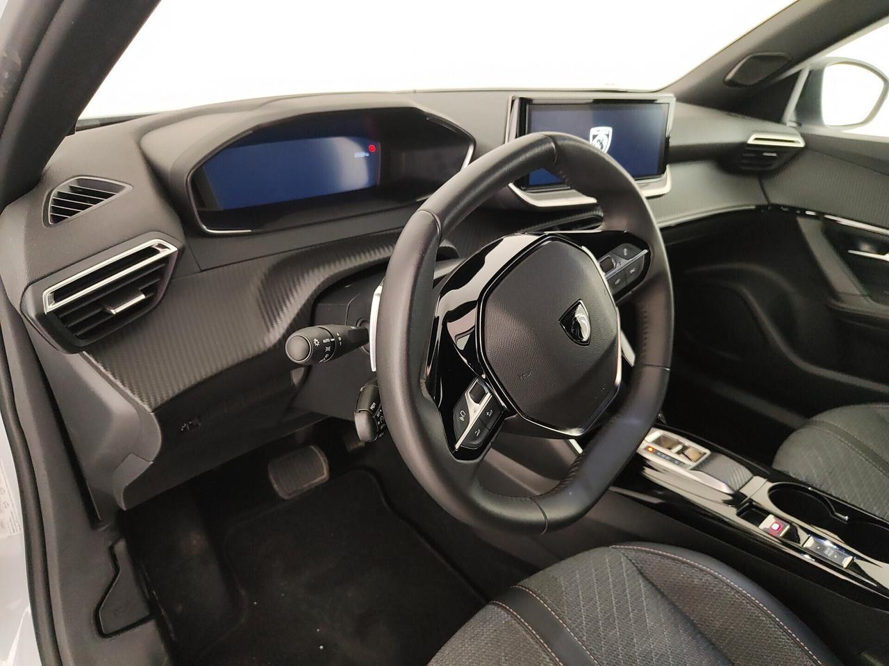 Peugeot 2008 PureTech 130 S&S EAT8 Allure