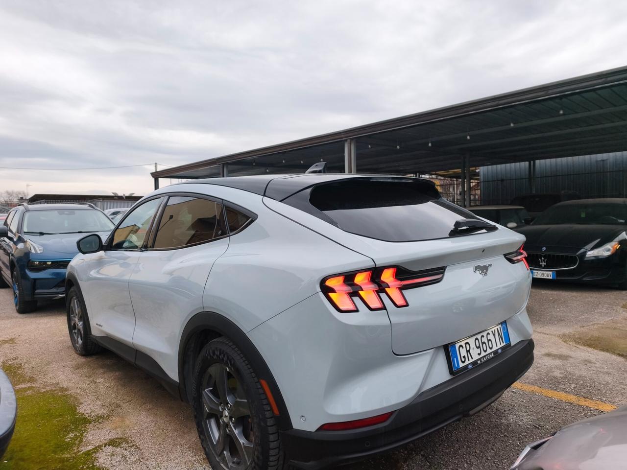 Ford Mustang Mach-E Standard Range 269 CV premium