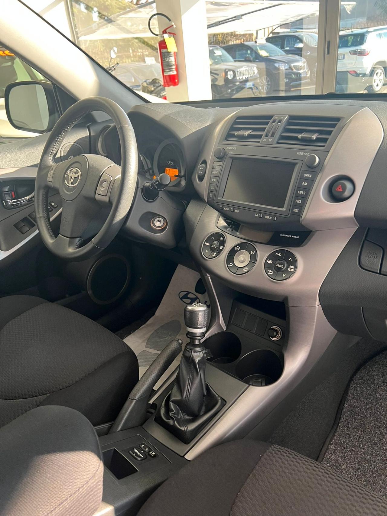 Toyota RAV 4 RAV4 2.2 D-4D 177 CV Luxury