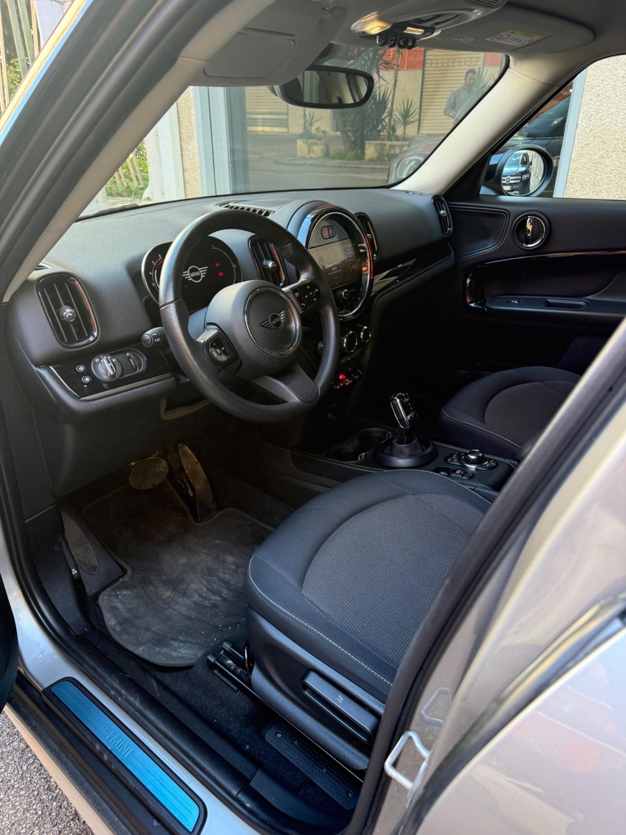 Mini Cooper Countryman 2.0 D Untamed Edition