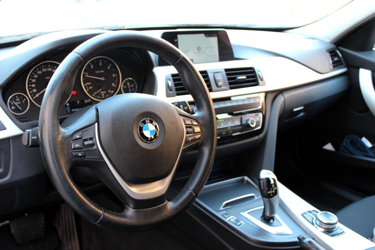 Bmw Serie 3 SW 318 d Aut. *FULL LED