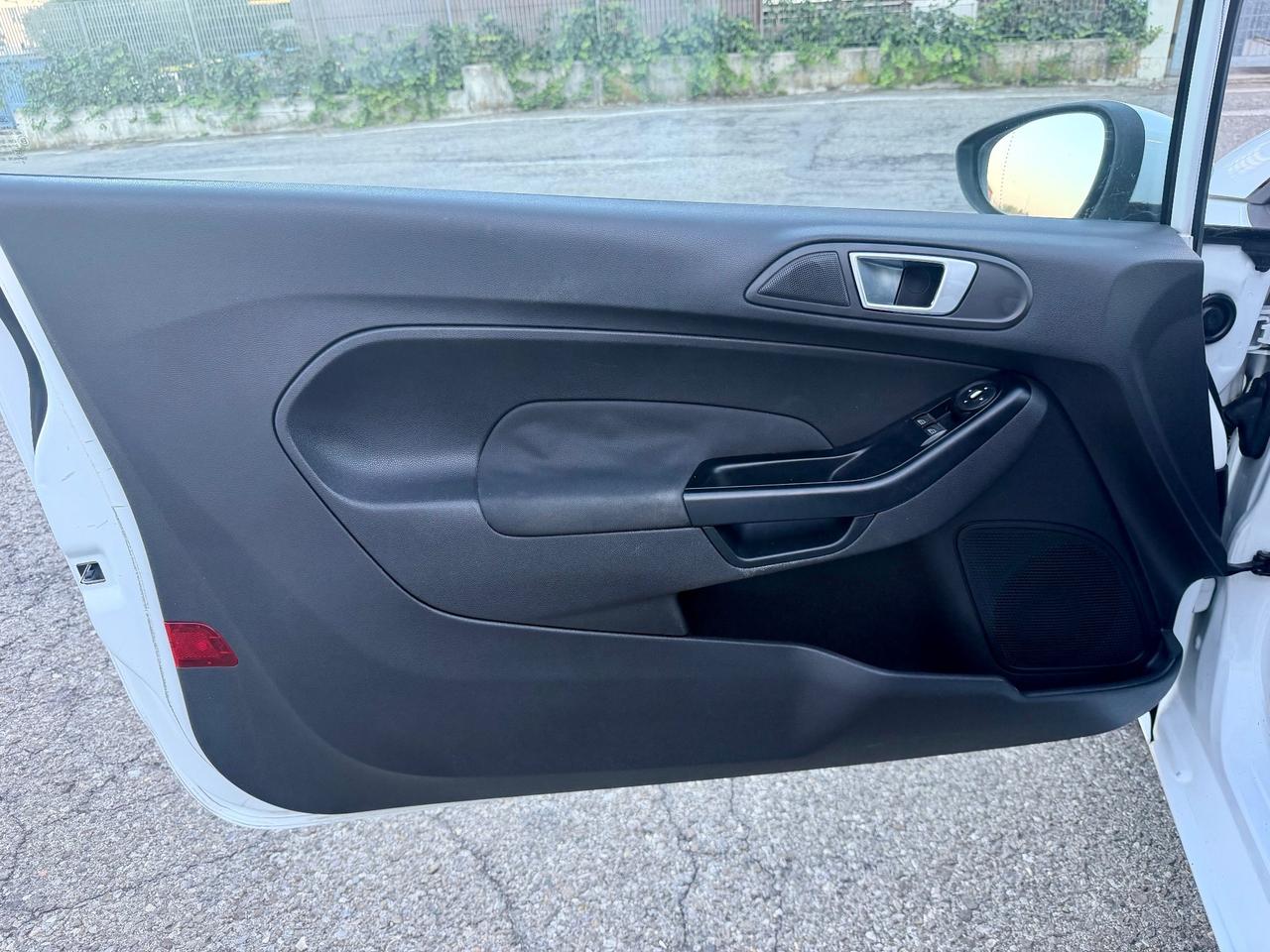 Ford Fiesta 3porte 1.0benz 2013 122.000km per neopatentati