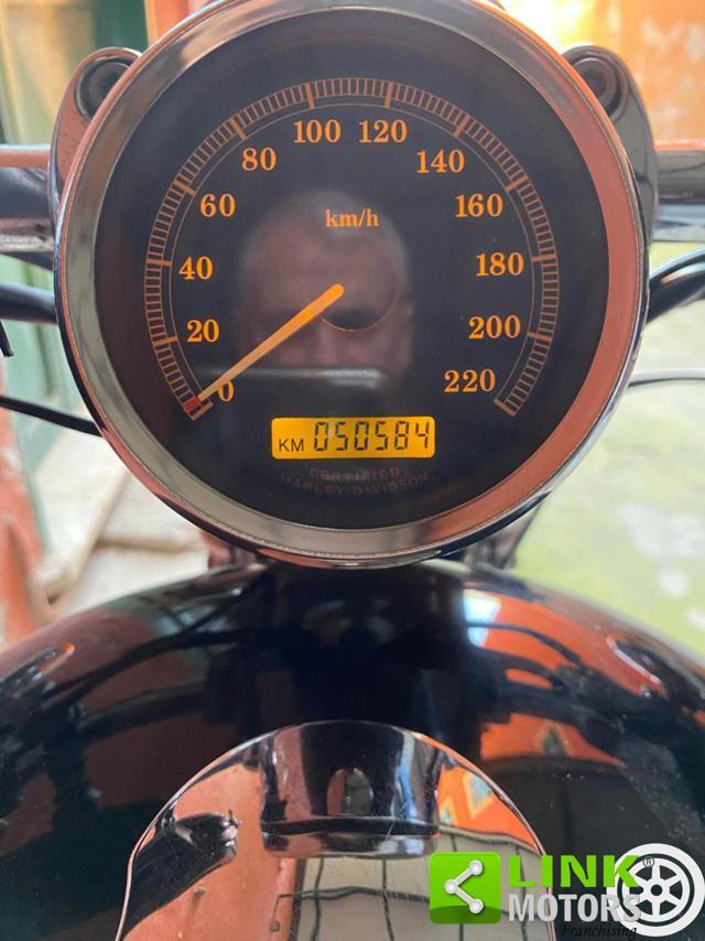 HARLEY-DAVIDSON 883 Sportster Standard XLH 883C
