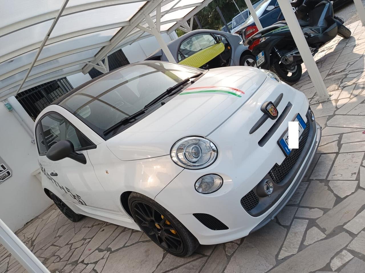 Abarth 595 C 1.4 Turbo T-Jet 180 CV Competizione Tua a 249€/Mese
