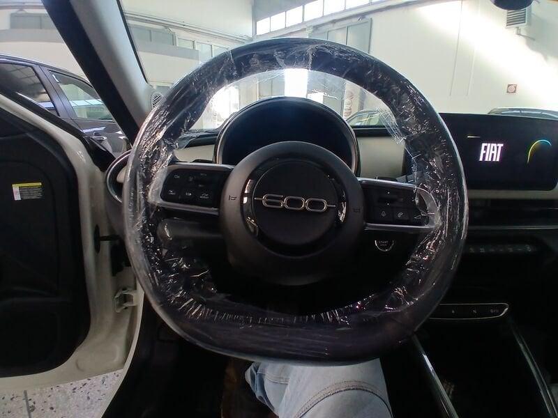 FIAT 600 (2023-->) Hybrid 110 CV DCT MHEV La Prima