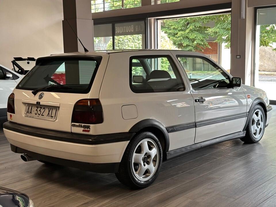 Volkswagen Golf GTI 2.0 16v 3p - ASI CRS
