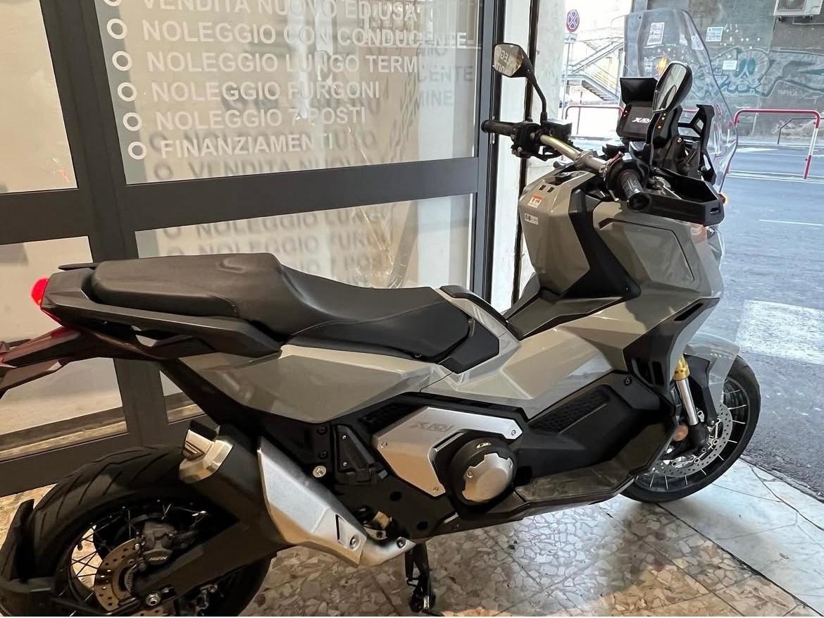 Honda X-ADV 750 XADV-750