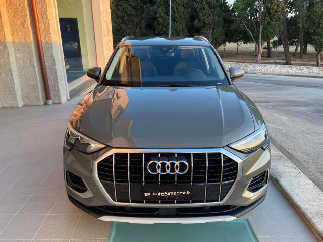 AUDI Q3 35 2.0 TDI S tronic Business Advanced COCKPIT
