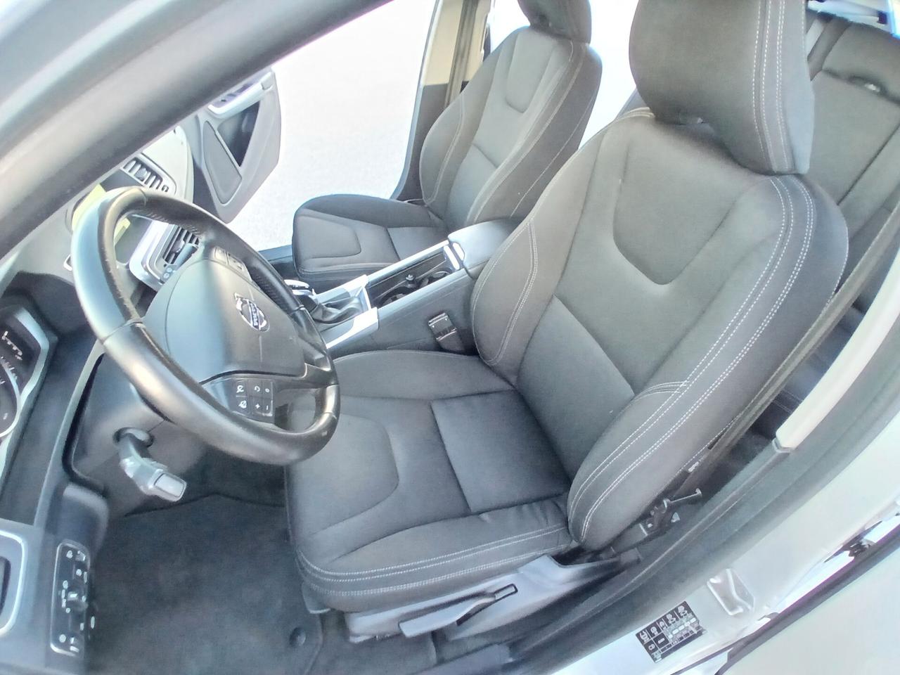 Volvo V60 1.6 D2 115CV SW AUTO 2015