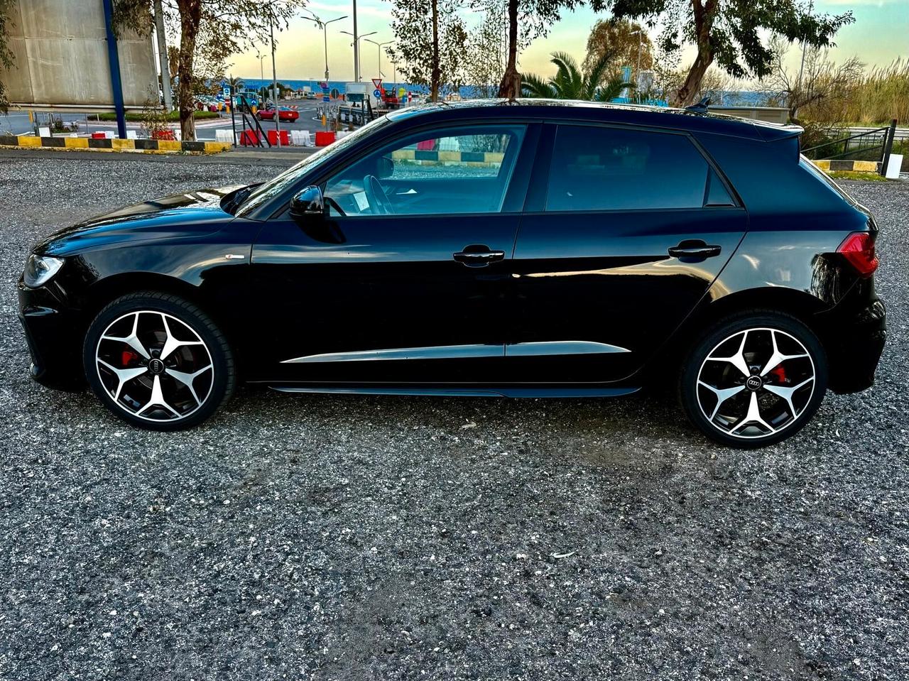 AUDI A1 TFSI STRONIC S LINE 115CV