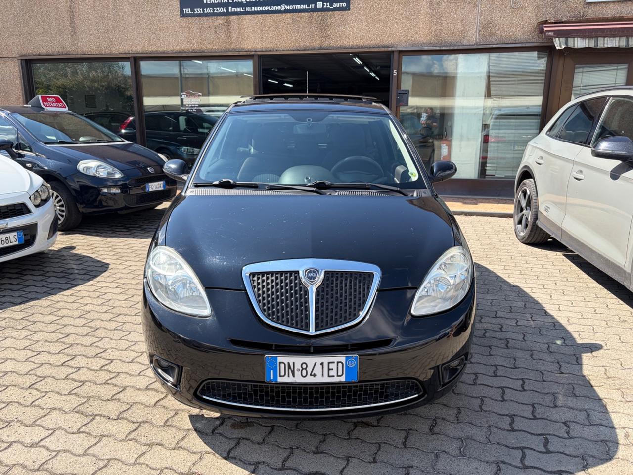 Lancia Ypsilon 1.2 Argento