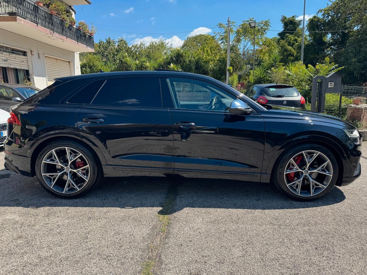 Audi SQ8