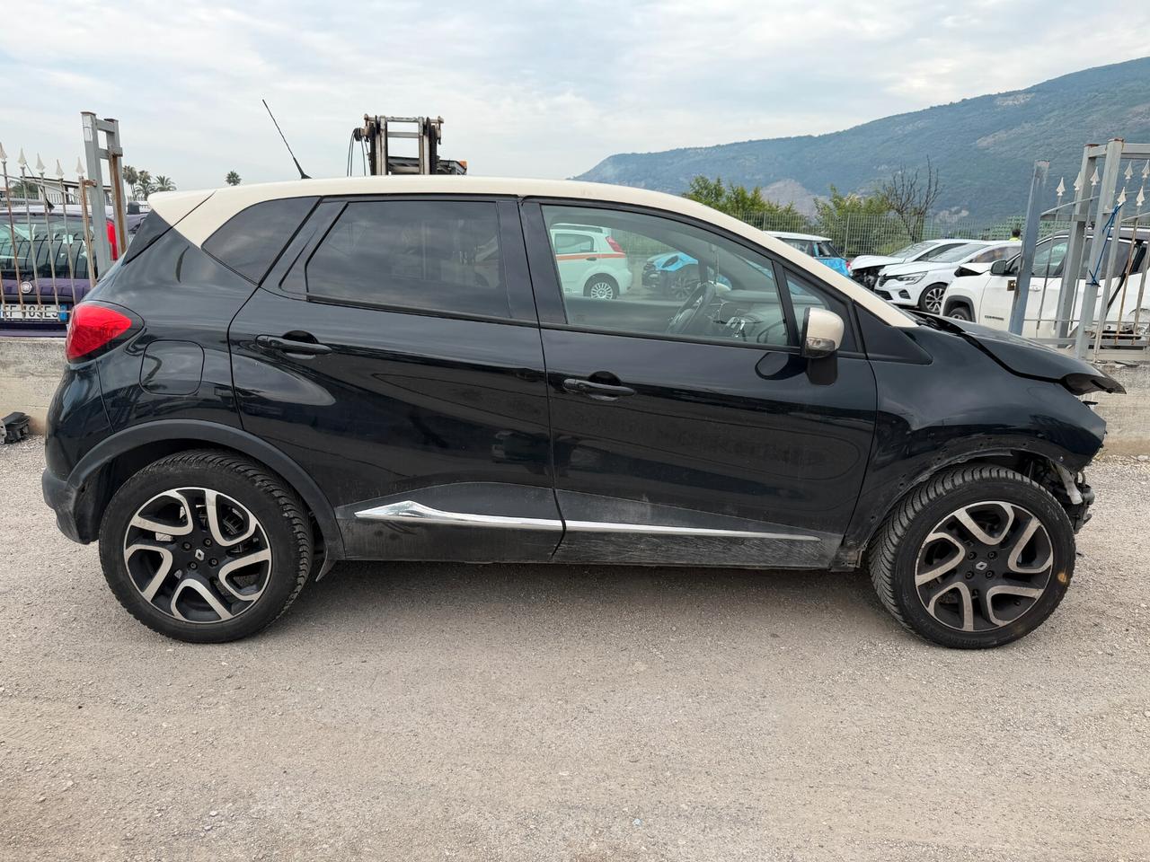 RENAULT CAPTUR 2016 1.5 DIESEL AUTOM 90 CV *MARCIANTE
