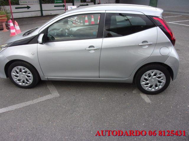 TOYOTA Aygo 1.0 VVT-i 69 CV 5 porte x-business MMT