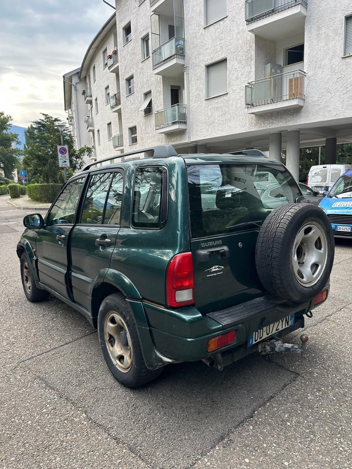Suzuki Vitara 2.0 HDI 5 porte JLX NEOPATENTATI