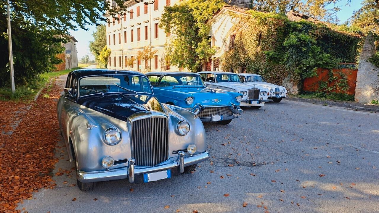 Bentley S2 RHD