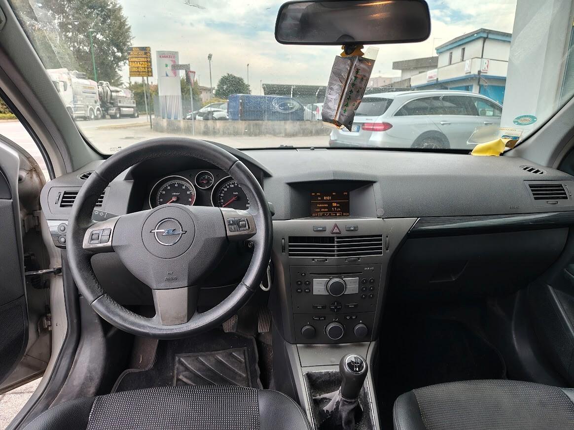 Opel Astra 1.6 16V Twinport Station Wagon Enjoy
