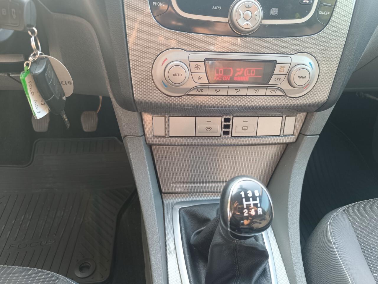 Ford Focus 1.6 TDCi SW GANCIO TRAINO