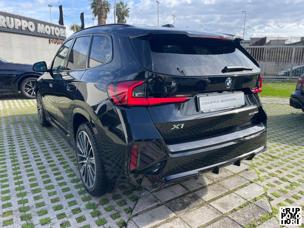 BMW - X1 - sDrive18d Msport