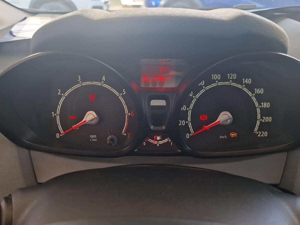 FORD FIESTA 1.2 PLUS