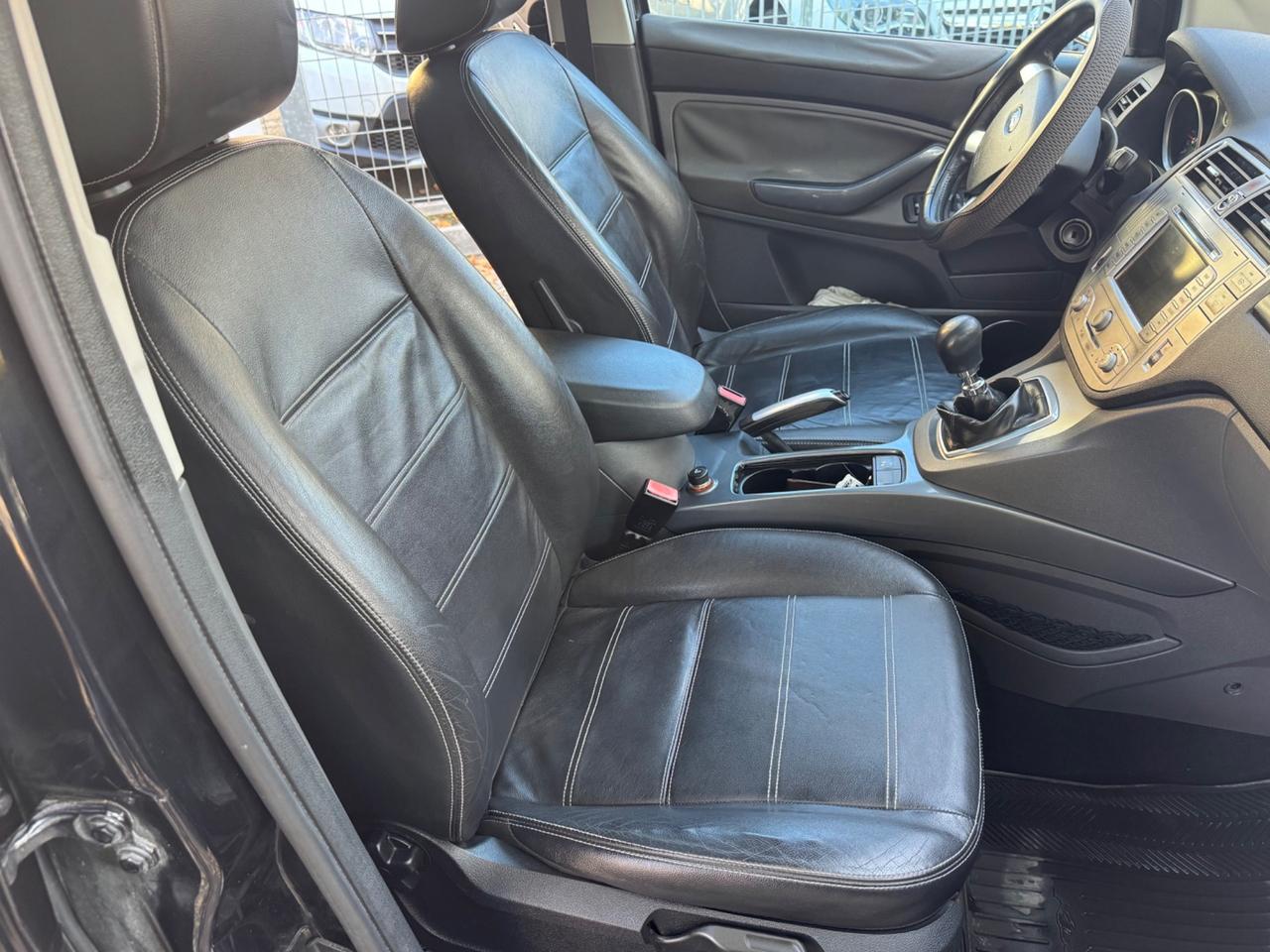 Ford Kuga 2.0 TDCi 4WD Tetto panorama garanzia 12 m
