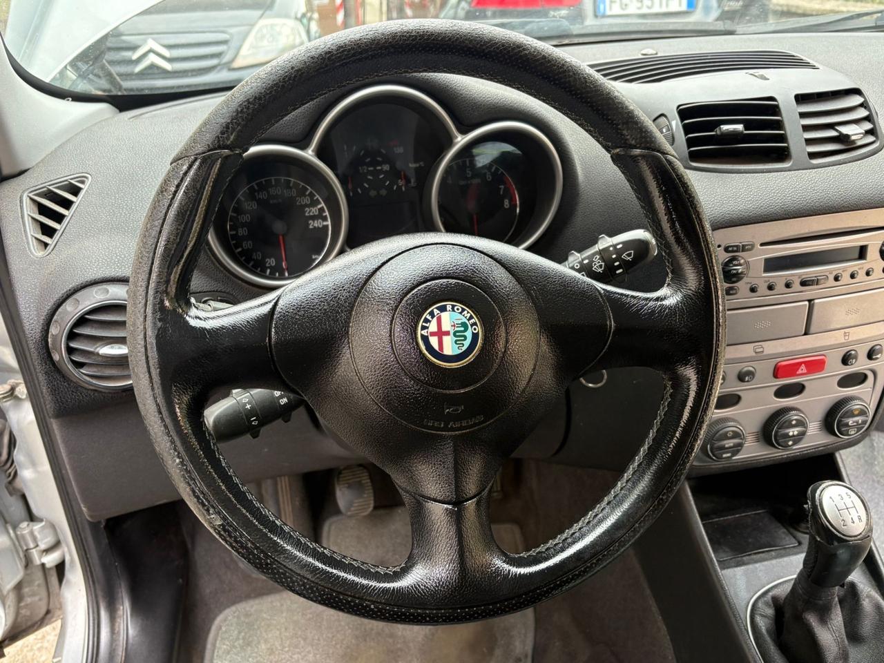 Alfa Romeo 147 1.6i 16V Twin Spark cat 3p. Progression