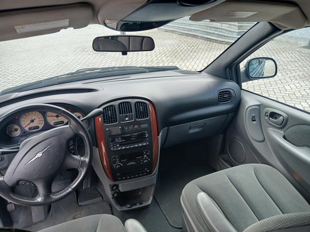 Chrysler Voyager 2.8 CRD cat LX Auto