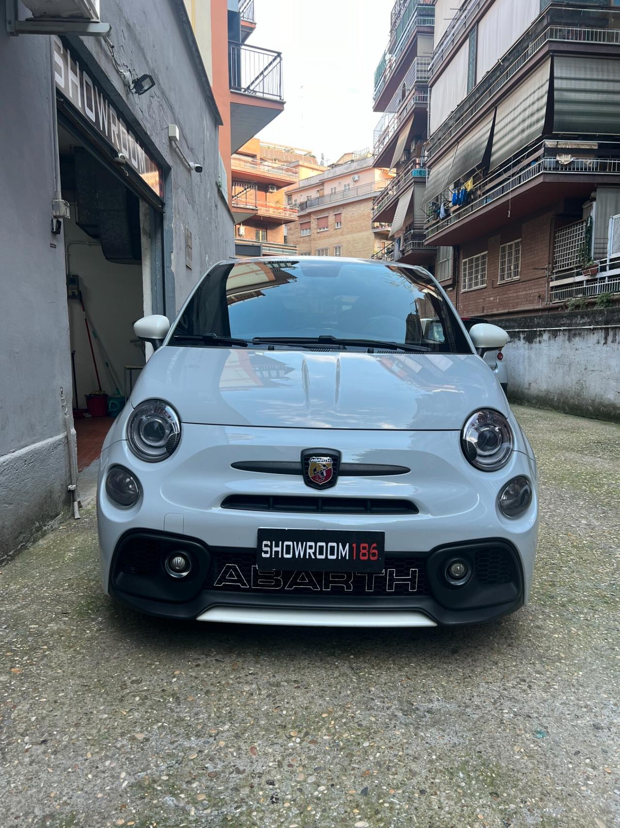 Abarth 595 1.4 Turbo T-Jet 180 CV Esseesse