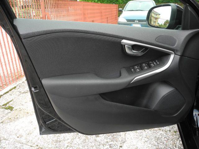VOLVO V40 D2 Business Plus -OK NEOPATENTATI- UNICA PROPR.