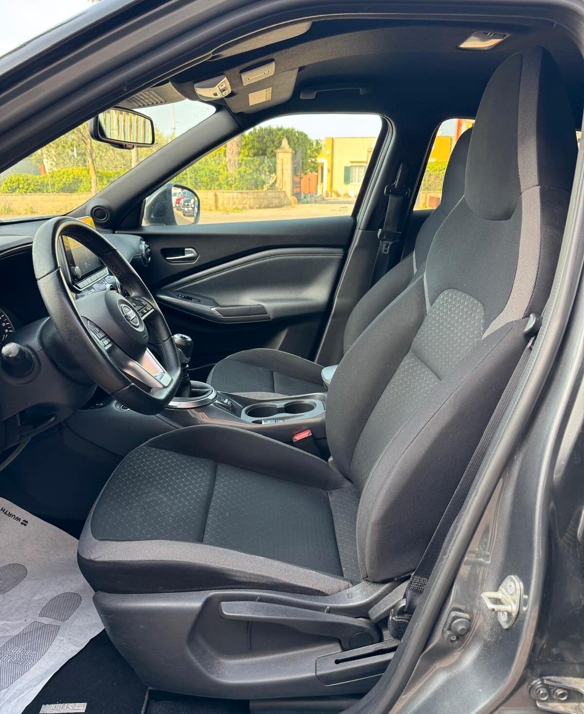 Nissan Juke 1.0 DIG-T 114 CV N-Connecta