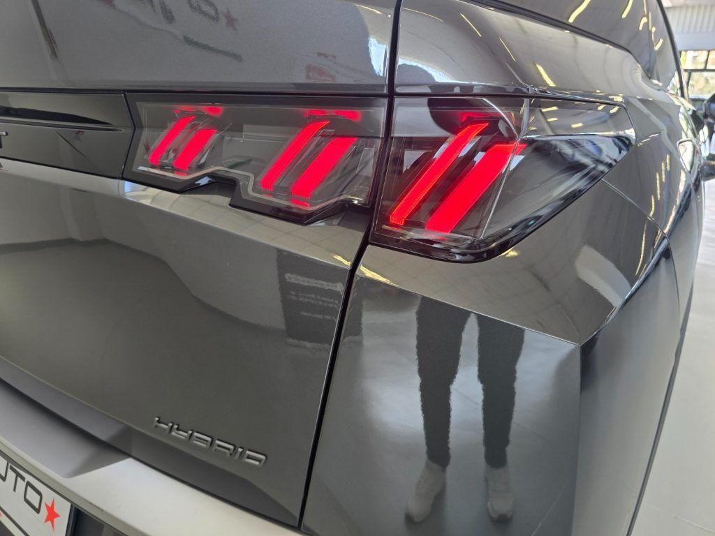 Peugeot 3008 Hybrid 145CV e-DCS6 Allure