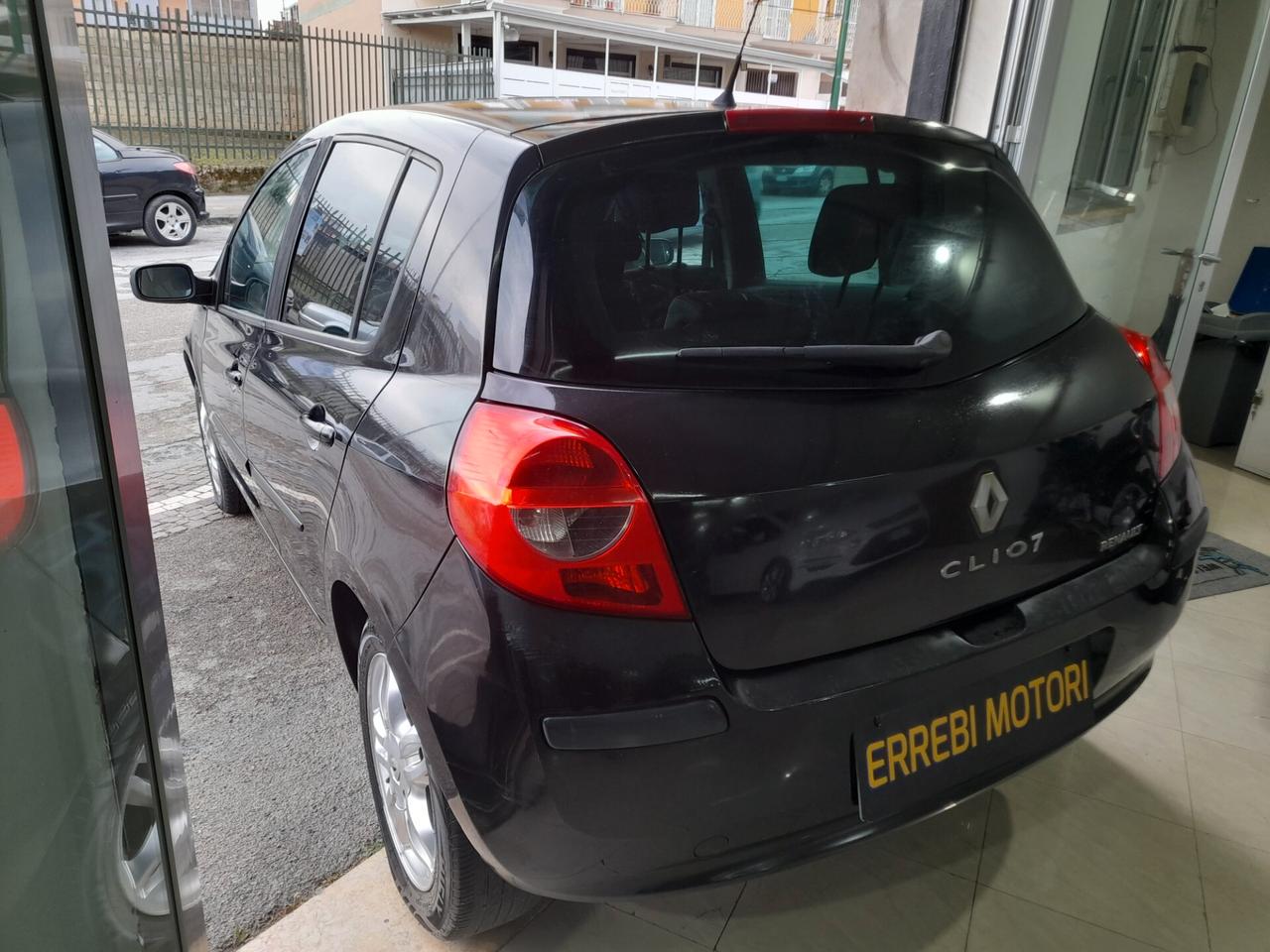 Renault Clio 1.2 5 porte Le Iene