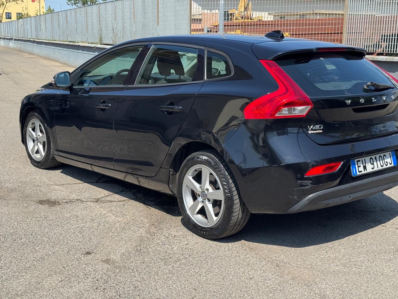 Volvo V40 D2 1.6 Summum