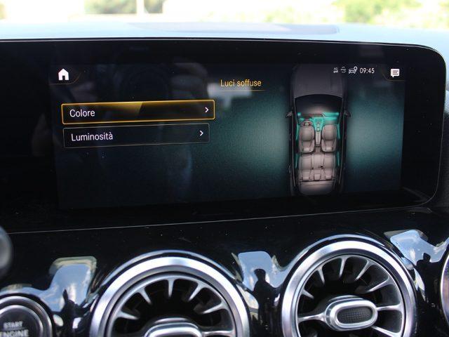 MERCEDES-BENZ GLA 200 d Automatic 4Matic Premium