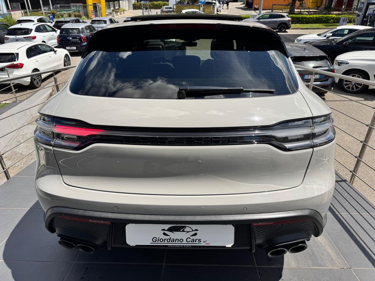 Porsche Macan 2.0 i 265cv colore gesso garanzia approved