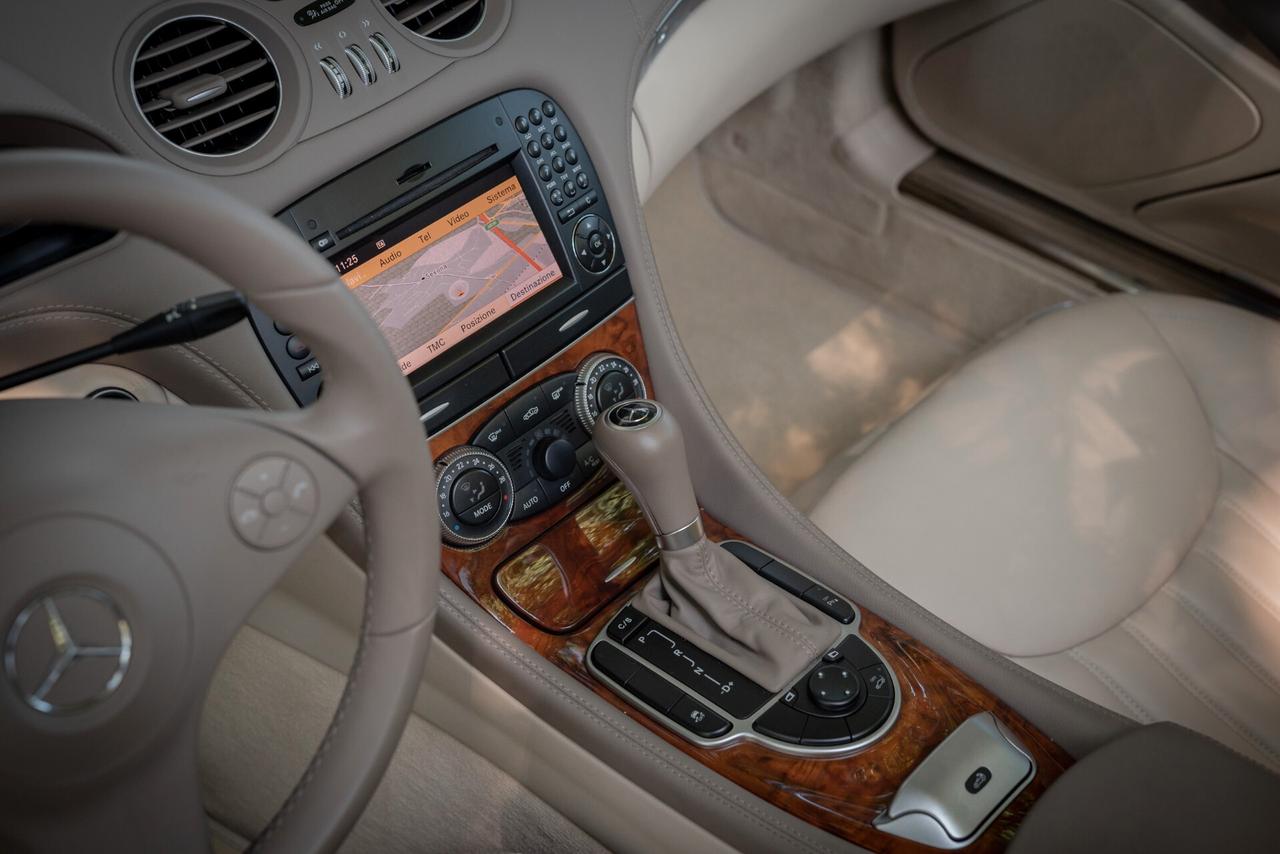 Mercedes SL 350 V6 315cv | 11 Tagliandi Mercedes | 31.000km